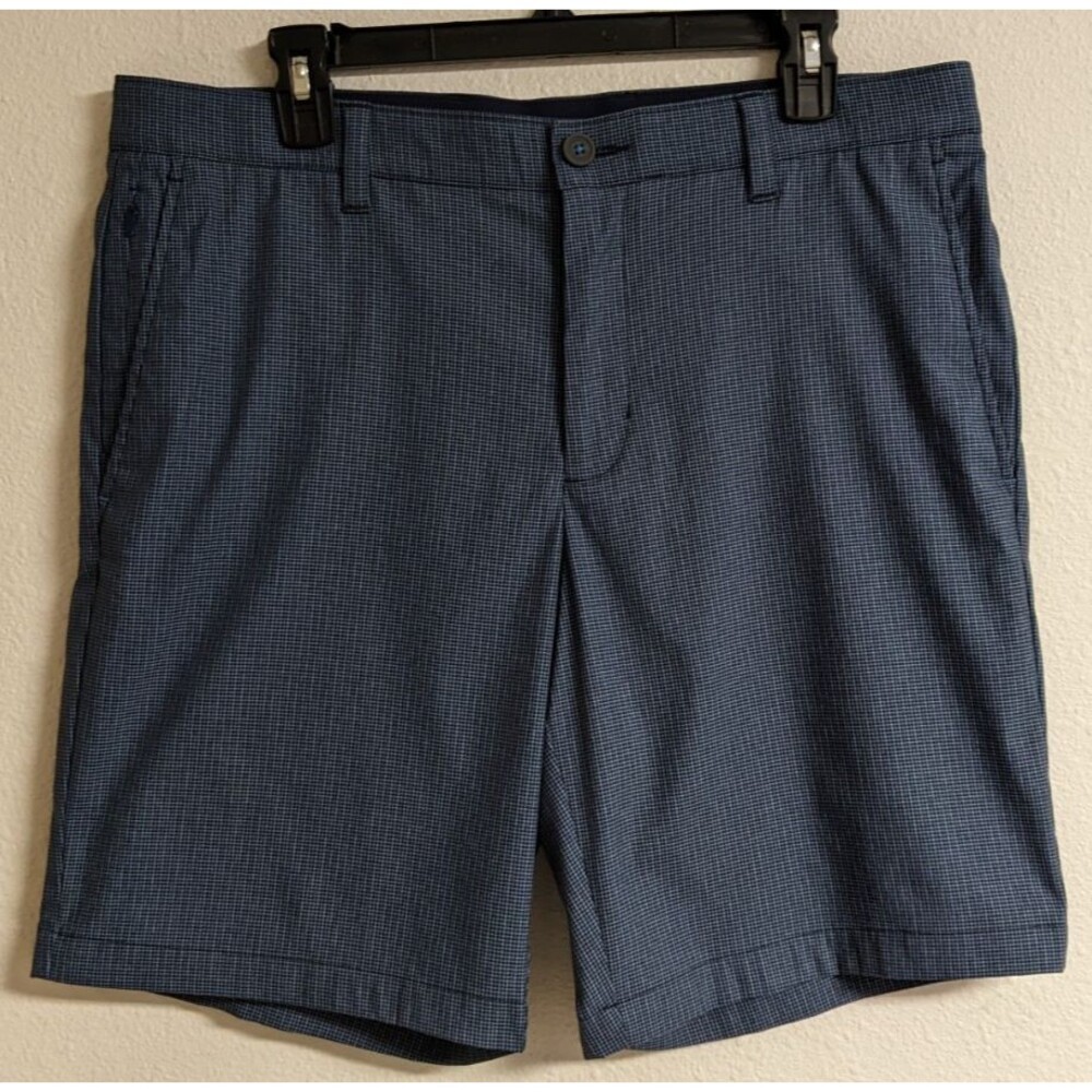 Men's TOMMY BAHAMA Barbados Pro Vista Check IslandZone® 9-Inch Shorts 34" X 9"